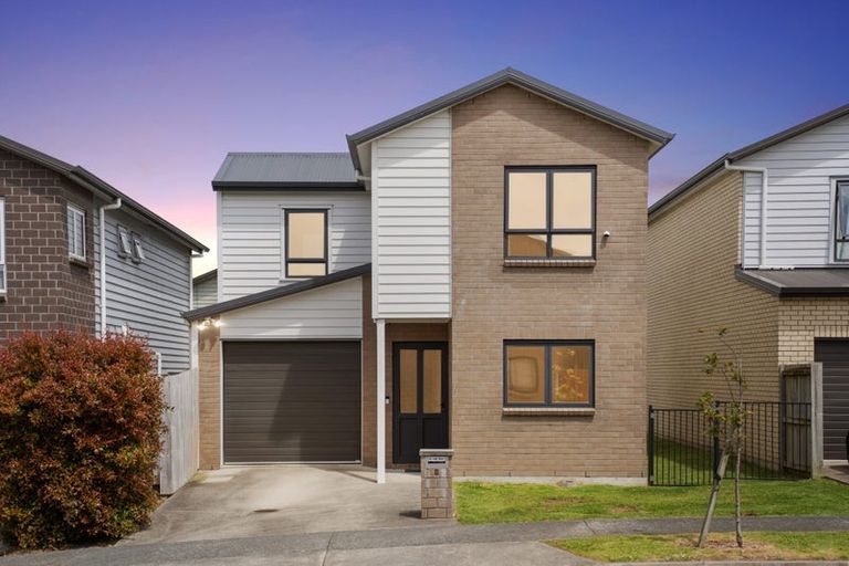 Photo of property in 5 Apa Street, Weymouth, Auckland, 2103