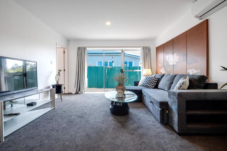 Photo of property in 2/14 Seddon Street, Sydenham, Christchurch, 8023