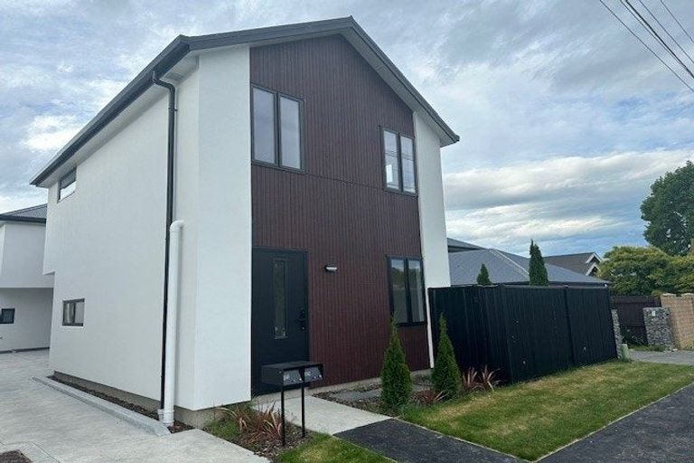 Photo of property in 2/41 Wychbury Street, Spreydon, Christchurch, 8024