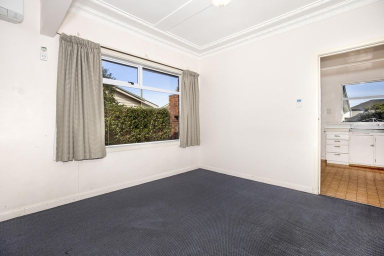 Photo of property in 2 Walter Street, Mangere East, Auckland, 2024