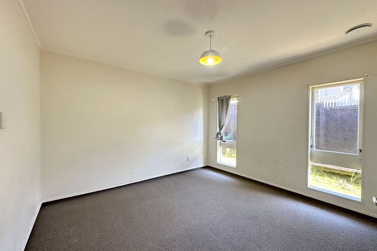 Photo of property in 38 Wyoming Avenue, Murrays Bay, Auckland, 0630