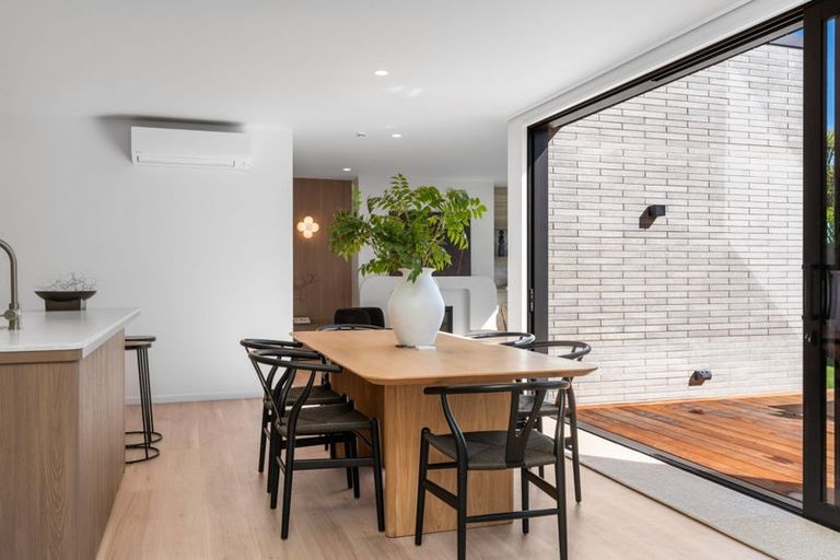 Photo of property in 15 Browns Road, St Albans, Christchurch, 8014