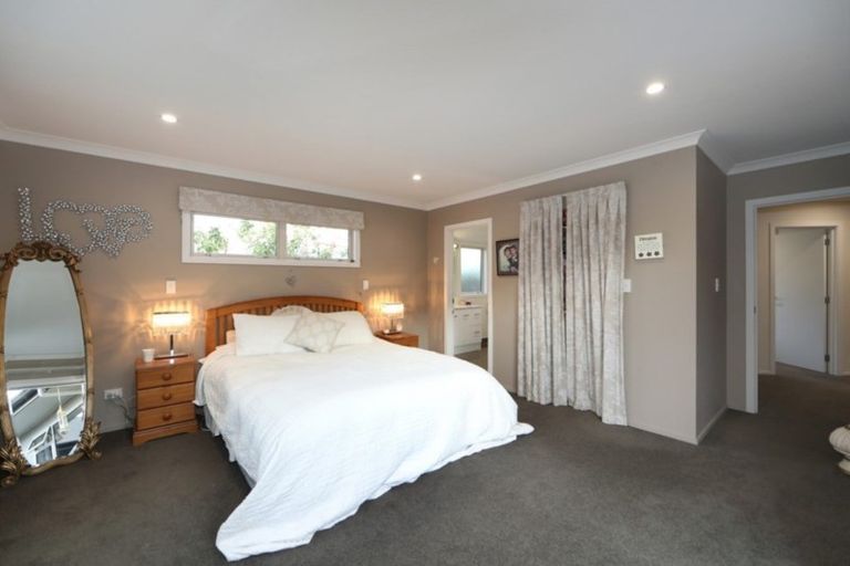 Photo of property in 3 Elizabeth Place, Clive, 4102