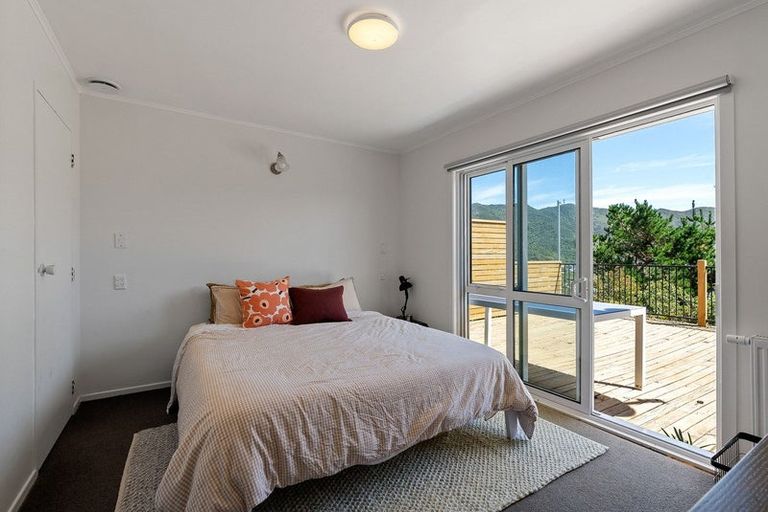 Photo of property in 24a Parklands Drive, Karori, Wellington, 6012