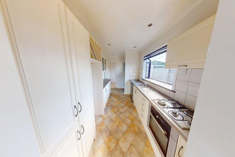 Photo of property in 5 Essex Place, Milson, Palmerston North, 4414