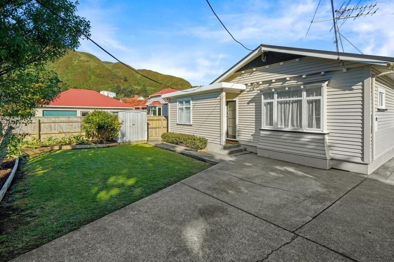 Photo of property in 59 Riverside Drive, Waiwhetu, Lower Hutt, 5010