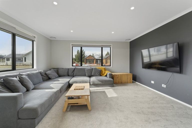 Photo of property in 14 Dingle Street, Lake Hawea, Wanaka, 9382