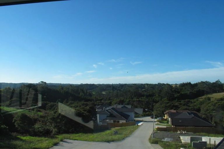 Photo of property in 2 Viridian Lane, Greenhithe, Auckland, 0632