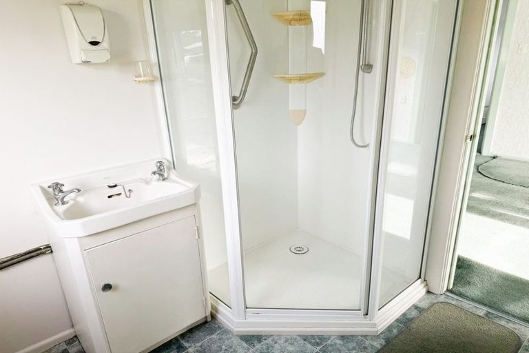 Photo of property in 18 Lake Terrace Road, Little River, 7591