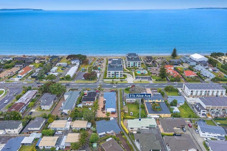 Photo of property in 2/31 Alice Avenue, Orewa, 0931