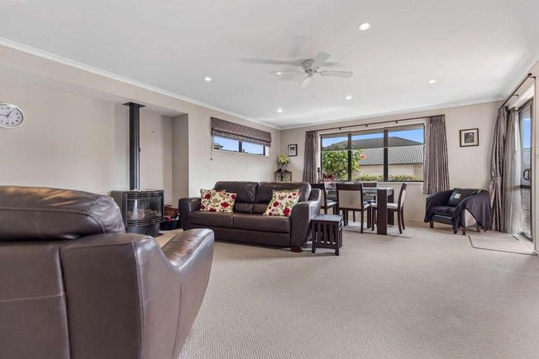 Photo of property in 61a Malta Crescent, Katikati, 3129