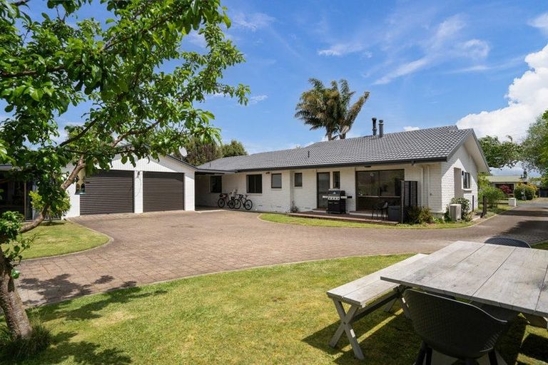 Photo of property in 45 Weld Street, Cambridge, 3434