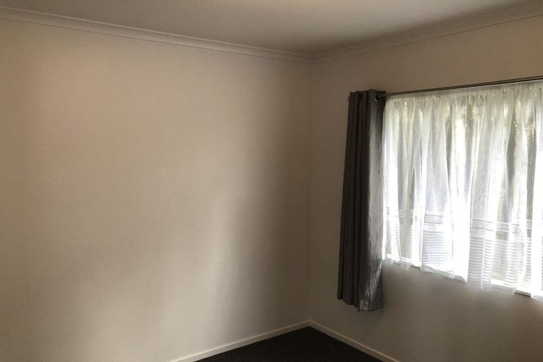 Photo of property in 12a Midgley Road, West Harbour, Auckland, 0618