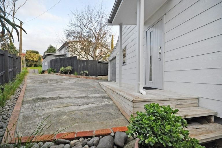 Photo of property in 46a Elliston Crescent, Stanmore Bay, Whangaparaoa, 0932