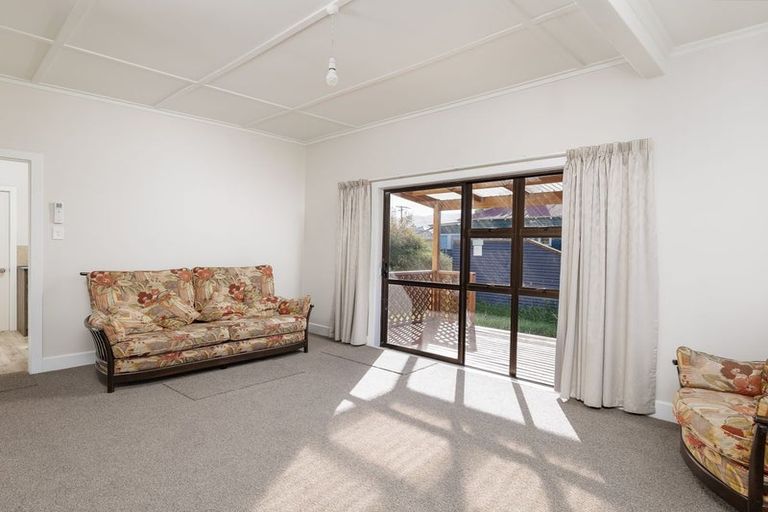 Photo of property in 11 George Street, Waimate, 7924