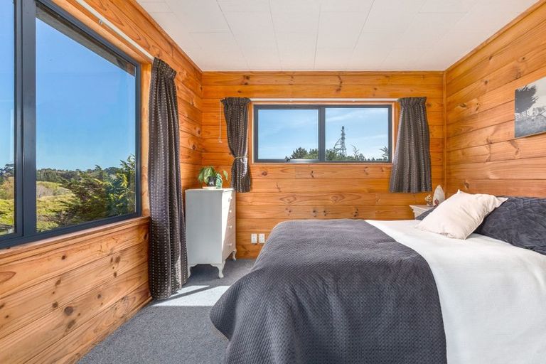 Photo of property in 338 Ngarara Road, Waikanae, 5391