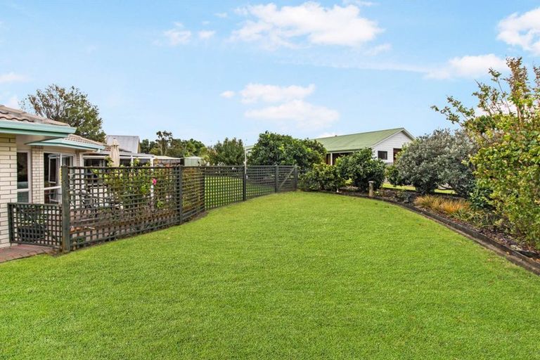 Photo of property in 24 Riverlea Drive, Katikati, 3129