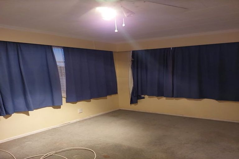 Photo of property in 5 Marr Road, Manurewa, Auckland, 2102