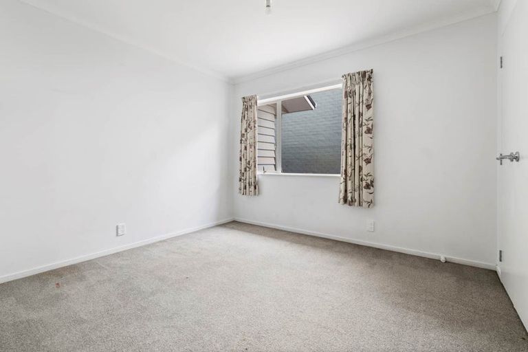 Photo of property in 11 Poaka Avenue, Takanini, 2112