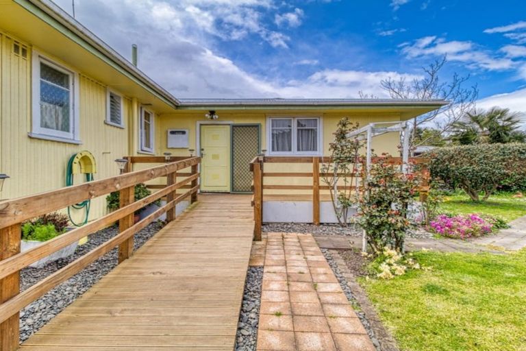 Photo of property in 9 Dover Road, Flaxmere, Hastings, 4120