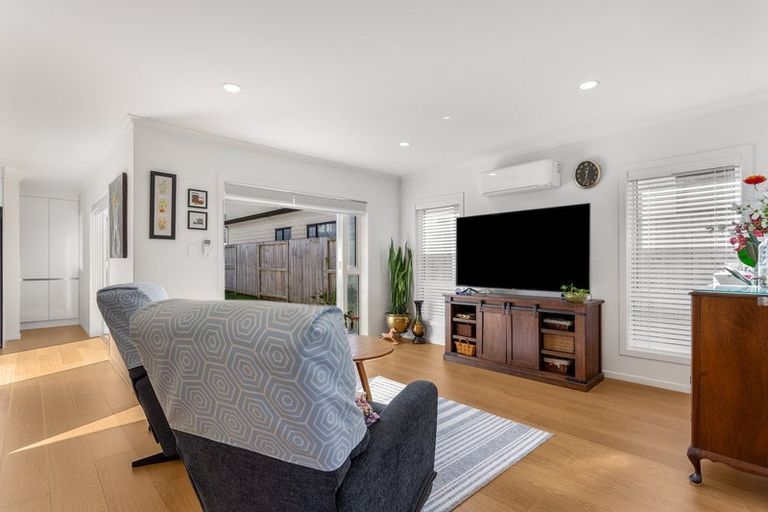 Photo of property in 9 Arahi Place, Rototuna North, Hamilton, 3210