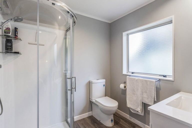 Photo of property in 20 Sunburst Court, Paraparaumu Beach, Paraparaumu, 5032