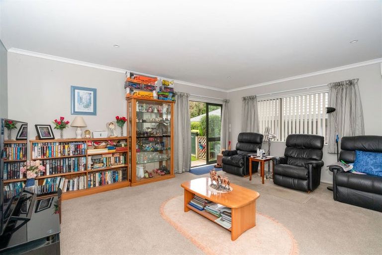 Photo of property in 38 Argyle Avenue, Levin, 5510