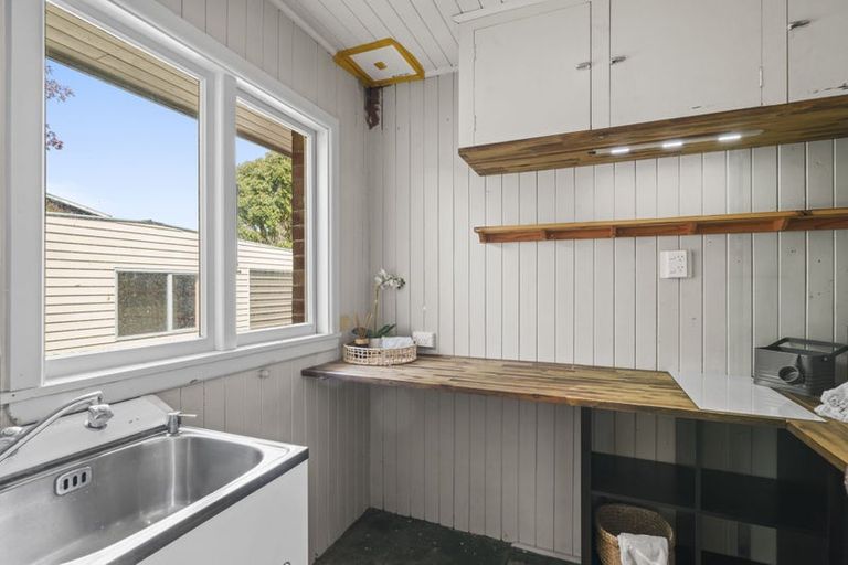 Photo of property in 112 Smith Street, Woolston, Christchurch, 8062