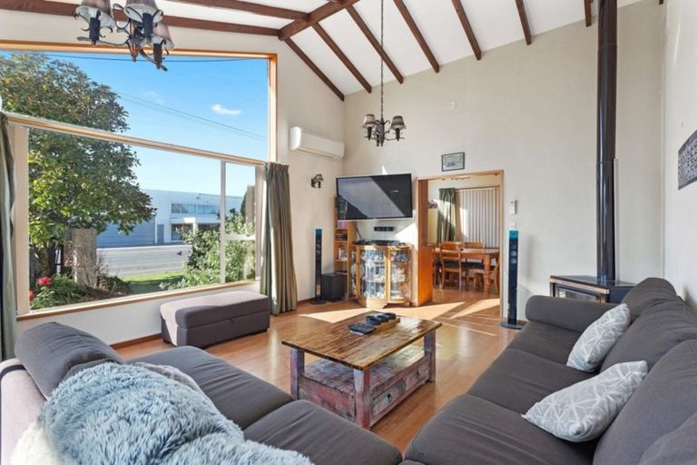 Photo of property in 13 Market Street, Leeston, 7632