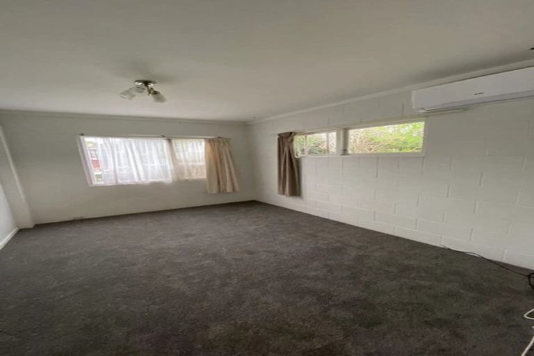 Photo of property in 52 Cramond Drive, Mangere East, Auckland, 2024