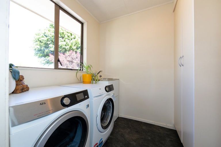 Photo of property in 43 Ryan Crescent, Greenmeadows, Napier, 4112