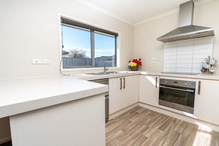 Photo of property in 41 Rossall Crescent, Rolleston, 7615