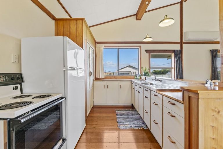 Photo of property in 16 Terou Street, Manaia, 4612