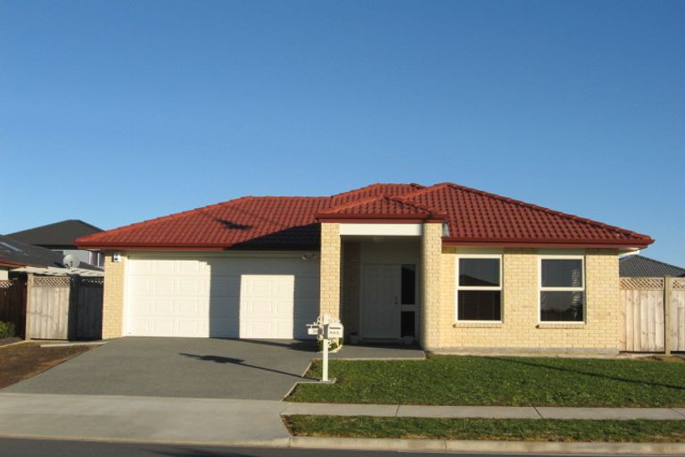 Photo of property in 30 Turnberry Drive, Wattle Downs, Auckland, 2103