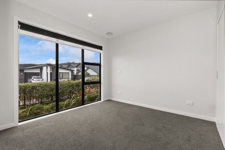 Photo of property in 10 Pihoihoi Place, Kenepuru, Porirua, 5022