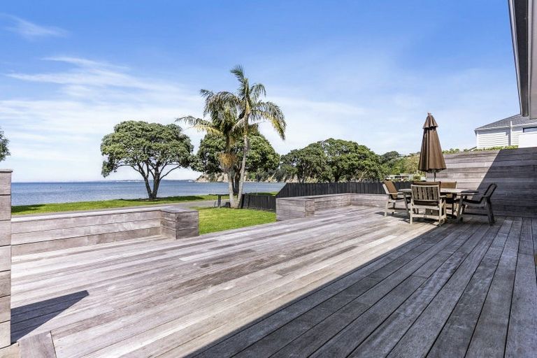 Photo of property in 48 Matakatia Parade, Matakatia, Whangaparaoa, 0930