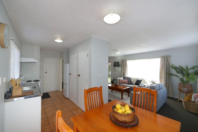 Photo of property in 251 Flaxmere Avenue, Flaxmere, Hastings, 4120