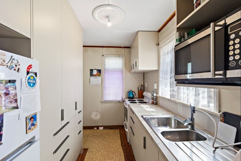 Photo of property in 24 Grey Street, Shannon, 4821