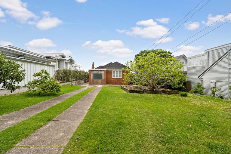 Photo of property in 6 Rawene Avenue, Westmere, Auckland, 1022
