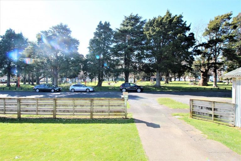 Photo of property in 34 Bowen Street, Woodville, 4920