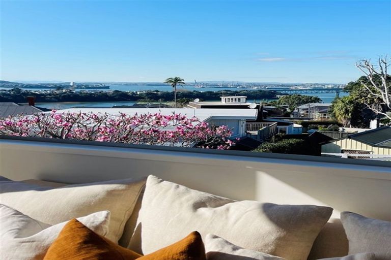 Photo of property in 46 Hinemoa Street, Birkenhead, Auckland, 0626