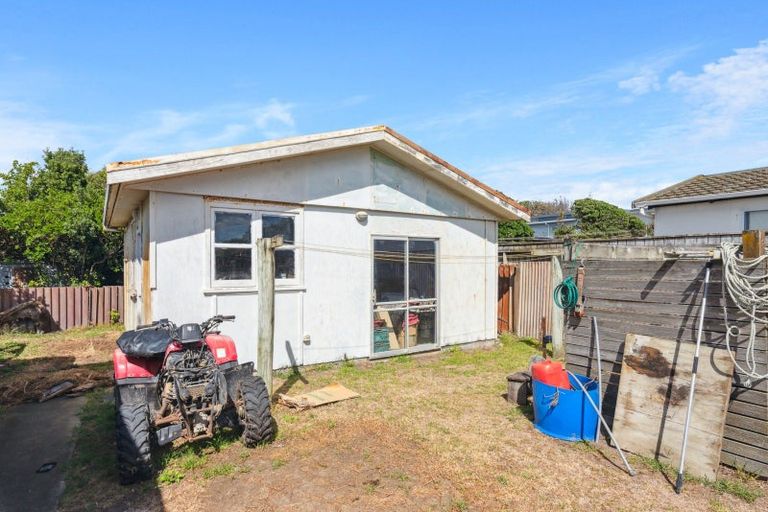 Photo of property in 30 Rua Avenue, Waitarere Beach, Levin, 5510
