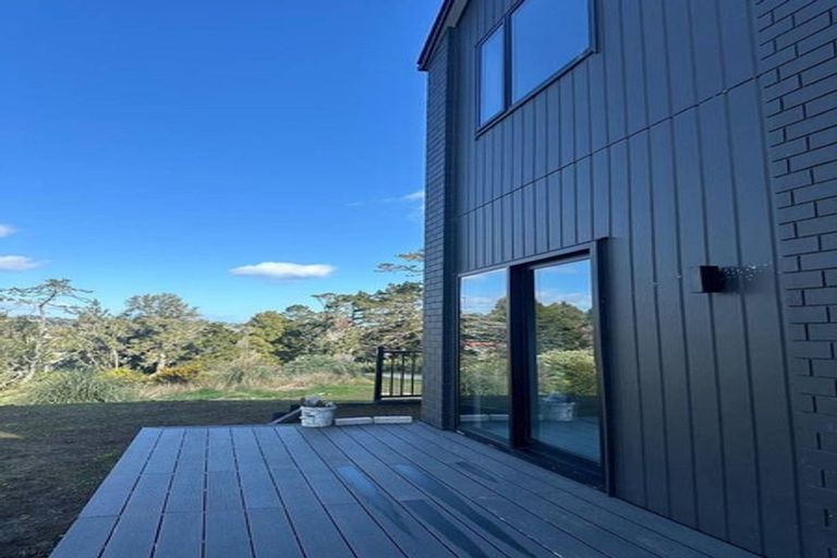 Photo of property in 3 Otaota Way, Flat Bush, Auckland, 2019