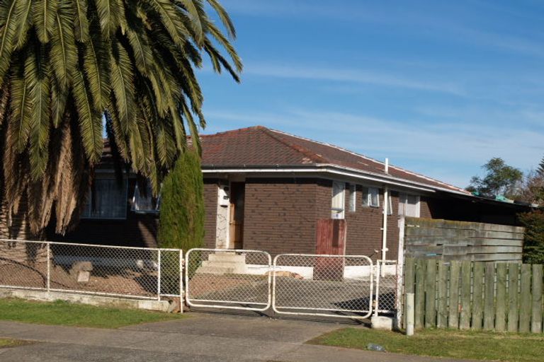 Photo of property in 43 Cranmere Crescent, Mangere East, Auckland, 2024