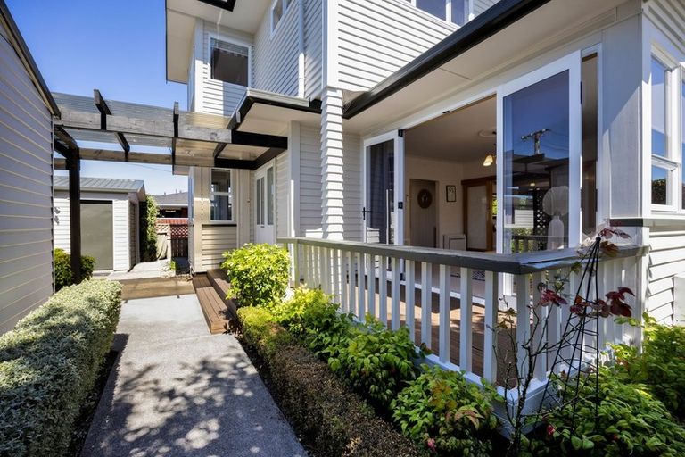 Photo of property in 11 George Street, Lower Vogeltown, New Plymouth, 4310