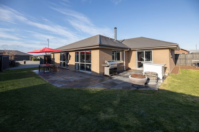 Photo of property in 15 Lignite Drive, Rolleston, 7614