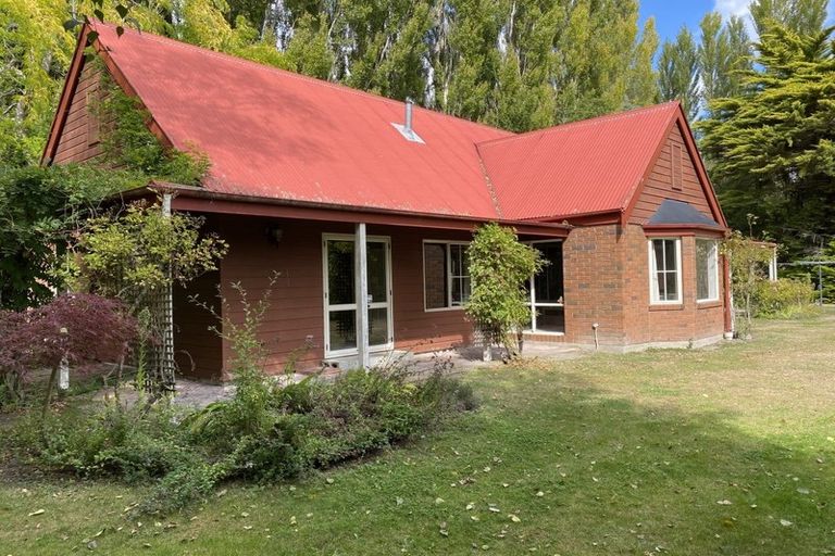 Photo of property in 426 Sawyers Arms Road, Harewood, Christchurch, 8051