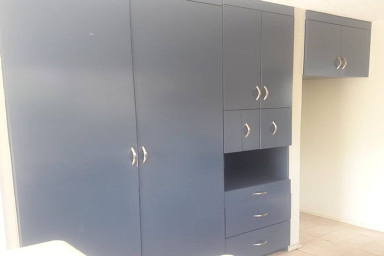 Photo of property in 17 Resolution Place, Bryndwr, Christchurch, 8053