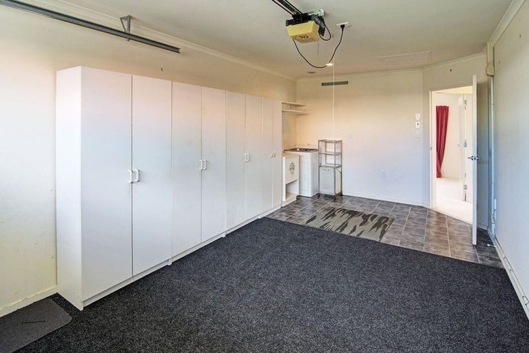 Photo of property in Holdsworth Villas, 4/2 William Donald Drive, Solway, Masterton, 5810