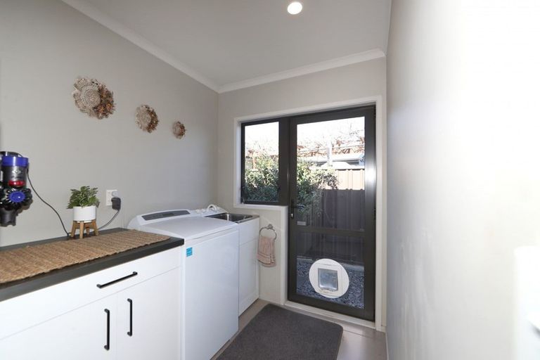 Photo of property in 12 Inglis Place, Mahora, Hastings, 4120